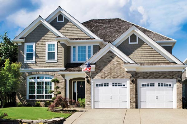 Raynor-Aspen-Traditional-Series-Steel-Residential-Garage-Doors-Showcase.jpg